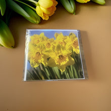 Load image into Gallery viewer, Dazzling Daffodil Greeting Cards Perfect for Every Celebration
