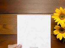 Load image into Gallery viewer, Delightful Daisy-themed Blank Card for Any Occasion
